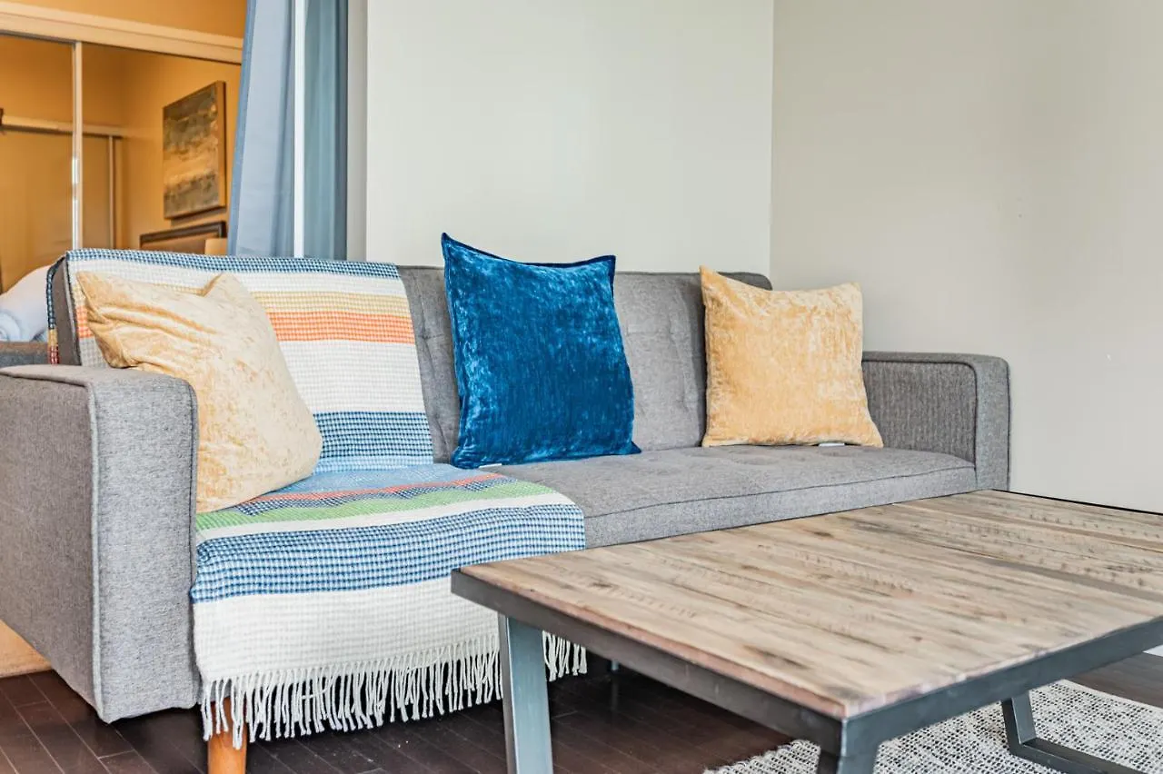 Vacation Rentals Downtown Toronto Aparthotel