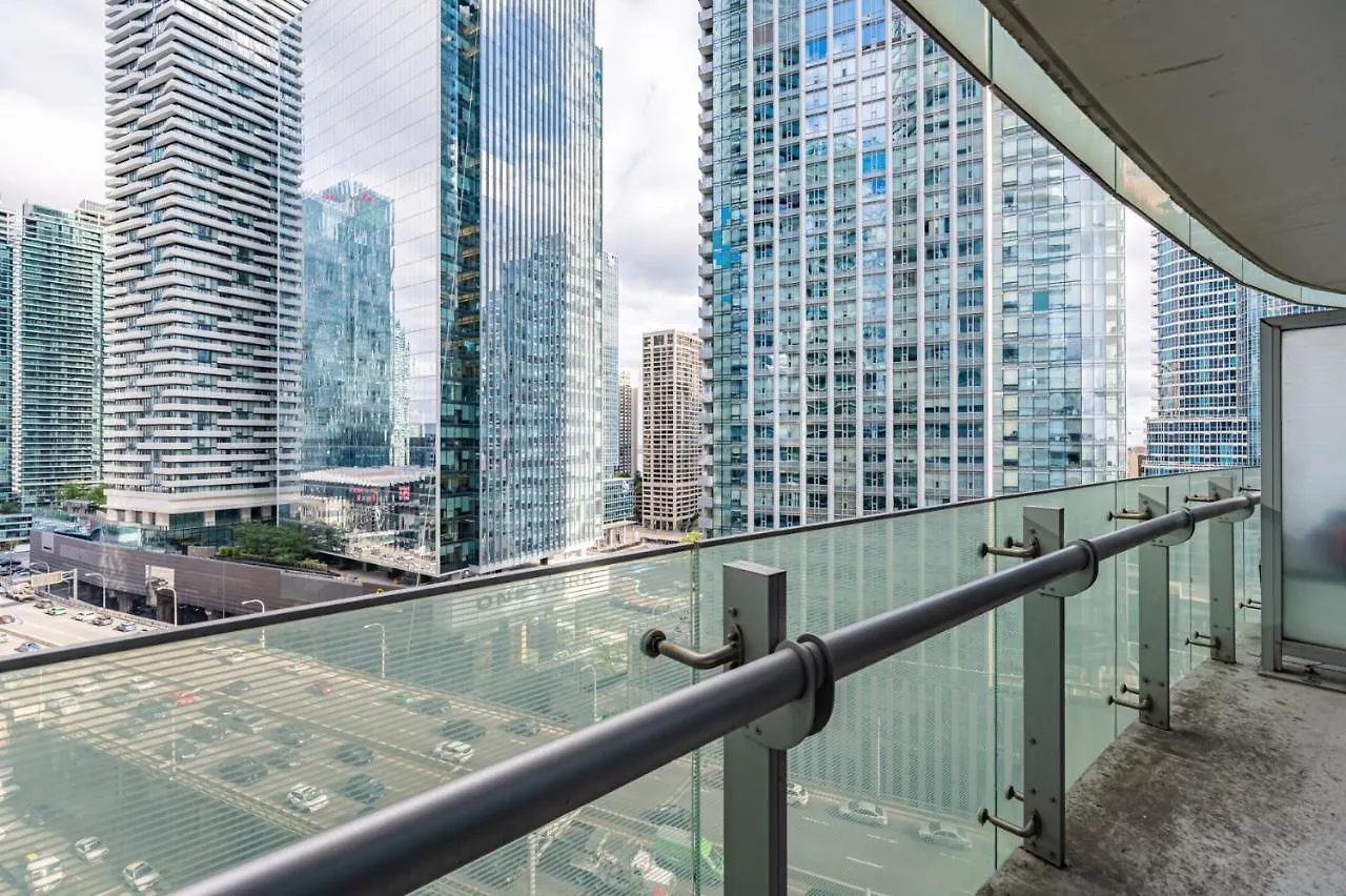 Aparthotel Vacation Rentals Downtown Toronto Canada