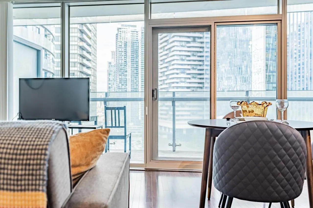 Vacation Rentals Downtown Toronto 0*,