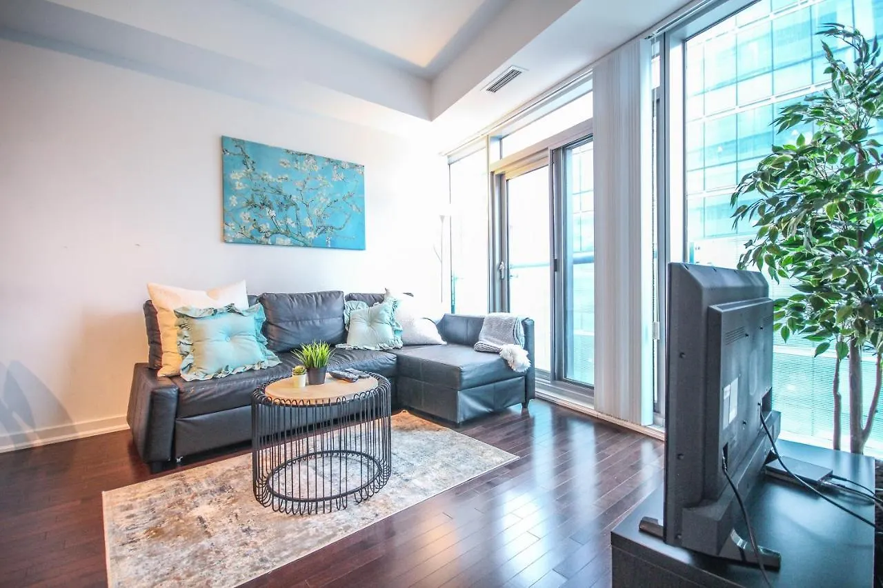 Vacation Rentals Downtown Toronto Aparthotel