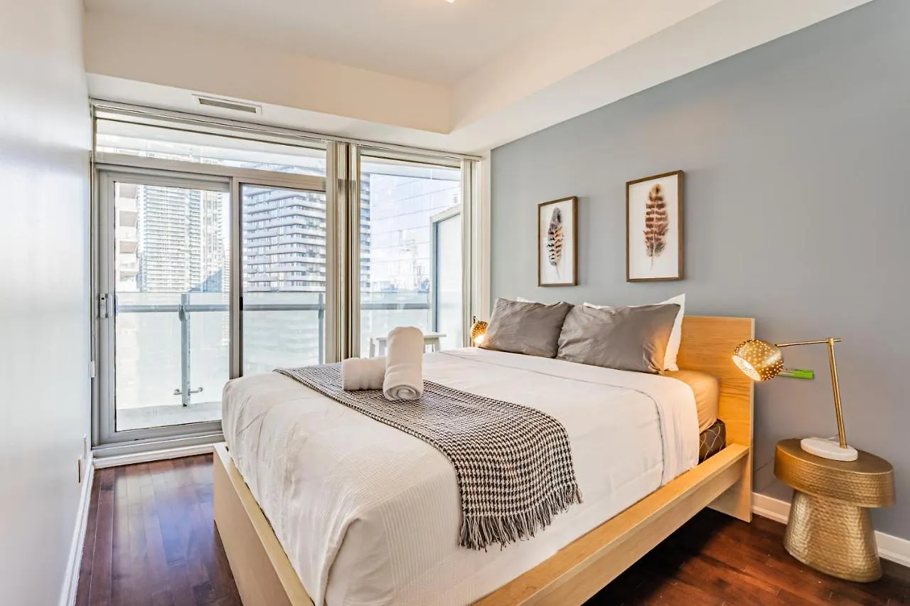 Vacation Rentals Downtown Toronto Aparthotel