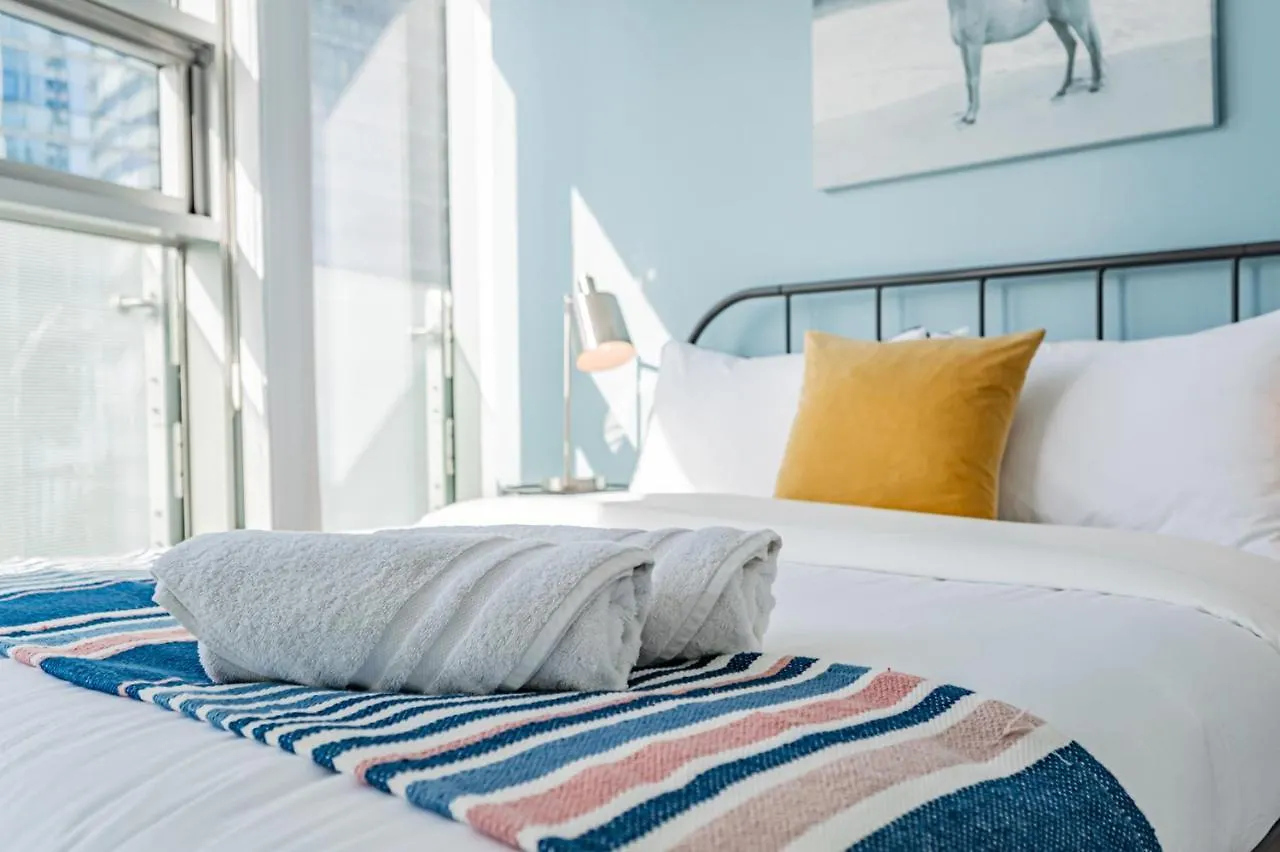 Vacation Rentals Downtown Toronto 0*,