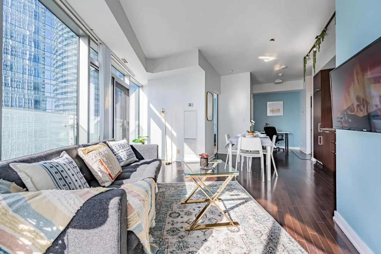 Vacation Rentals Downtown Toronto Aparthotel