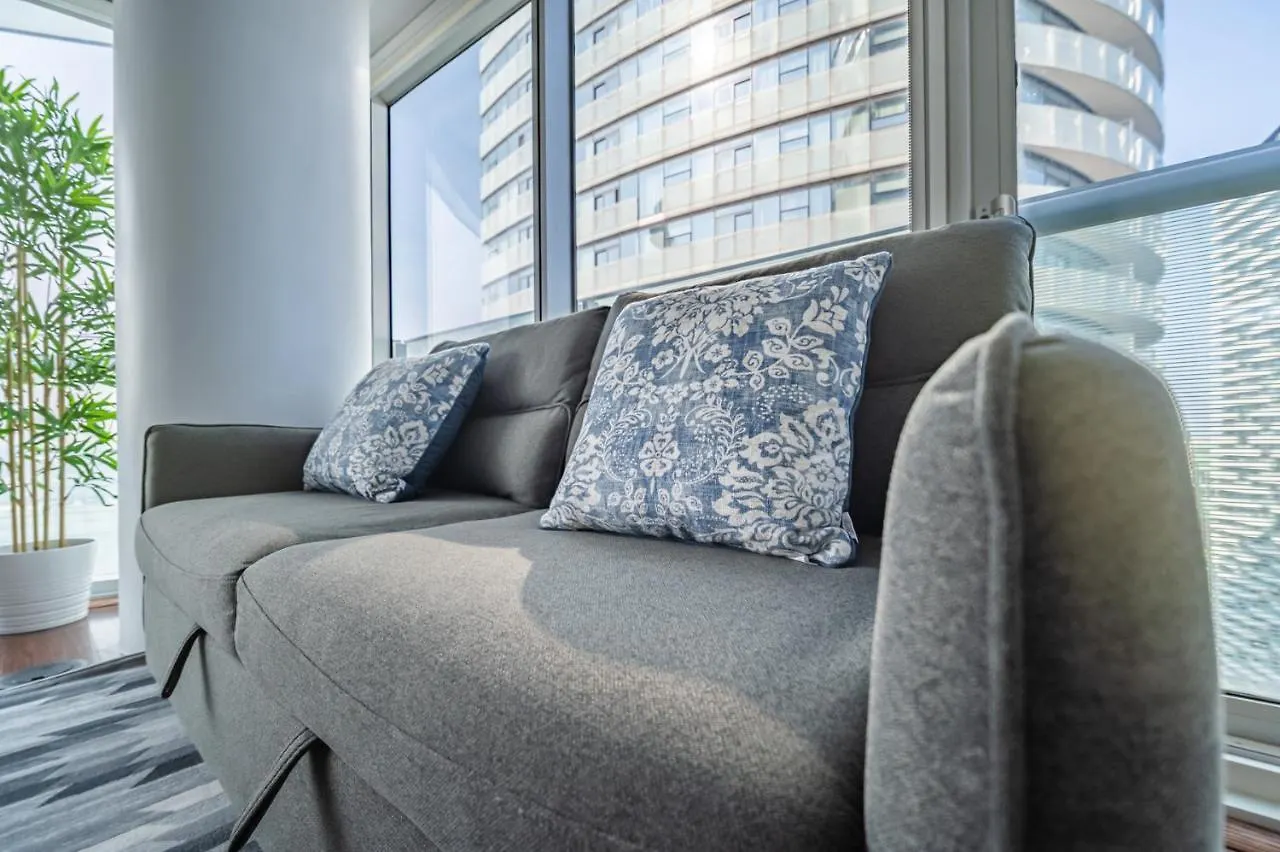 Vacation Rentals Downtown Toronto Aparthotel